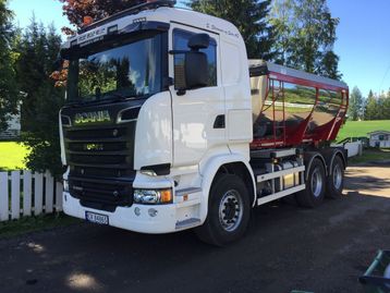 Scania R580 med asfaltbalje